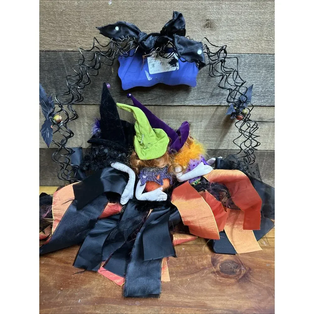 Witches Halloween Wreath 14”